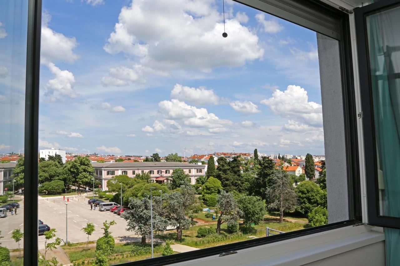Studio Apartment Camino With Parking Zadar Bagian luar foto