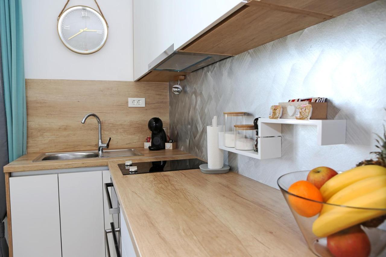 Studio Apartment Camino With Parking Zadar Bagian luar foto