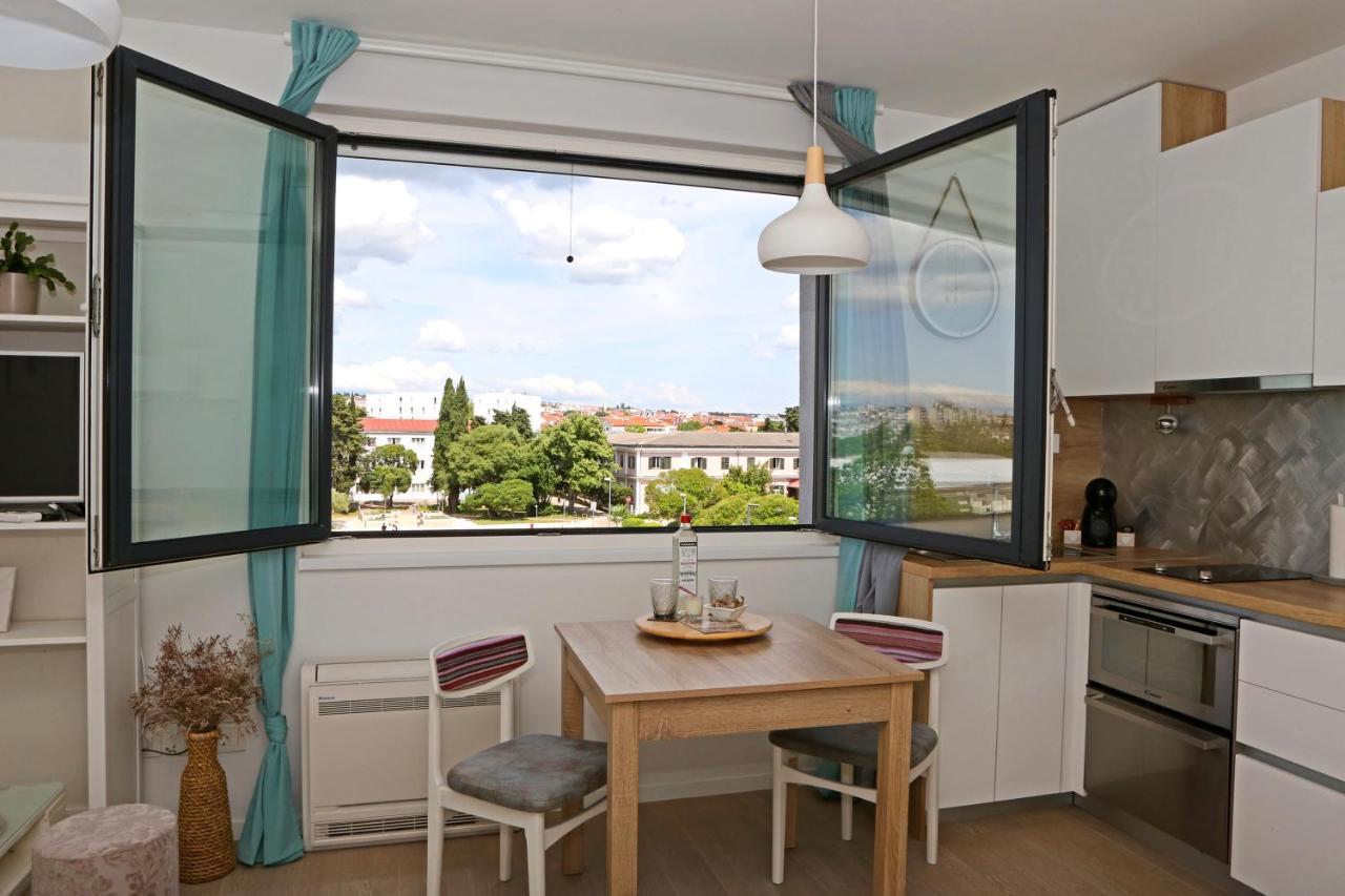 Studio Apartment Camino With Parking Zadar Bagian luar foto