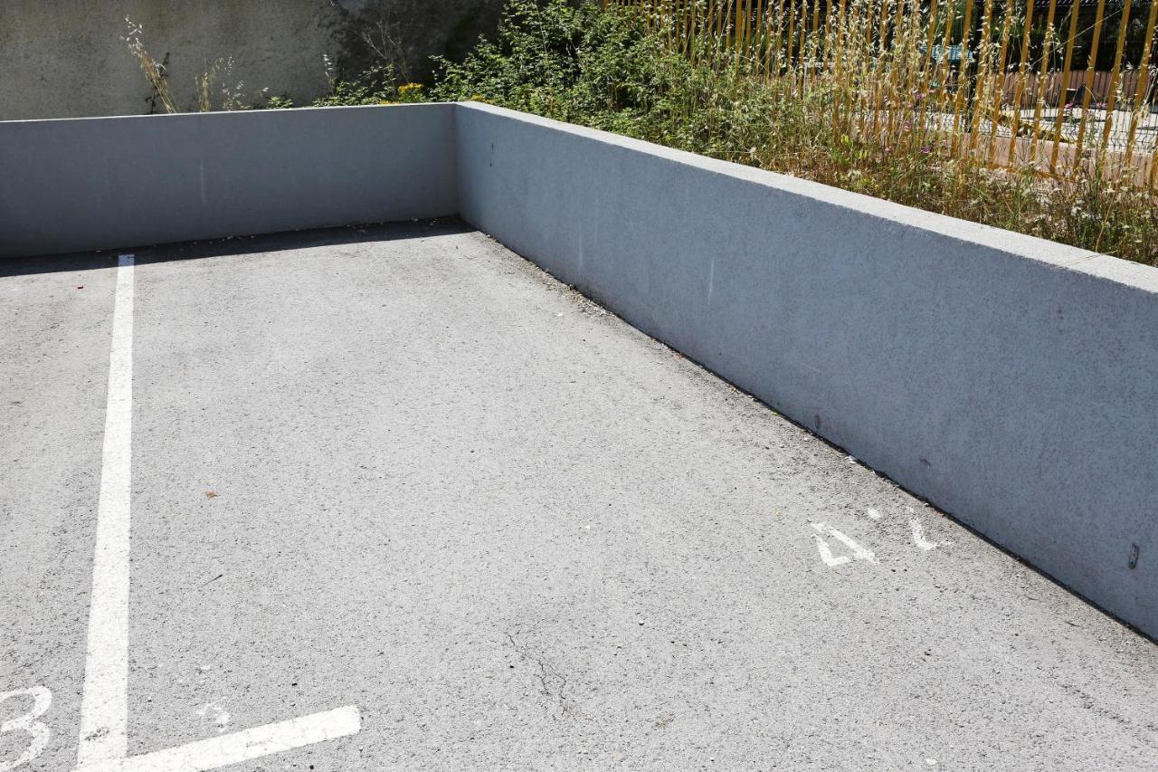 Studio Apartment Camino With Parking Zadar Bagian luar foto