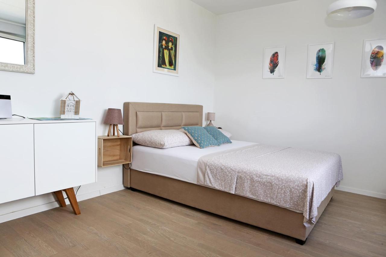 Studio Apartment Camino With Parking Zadar Bagian luar foto