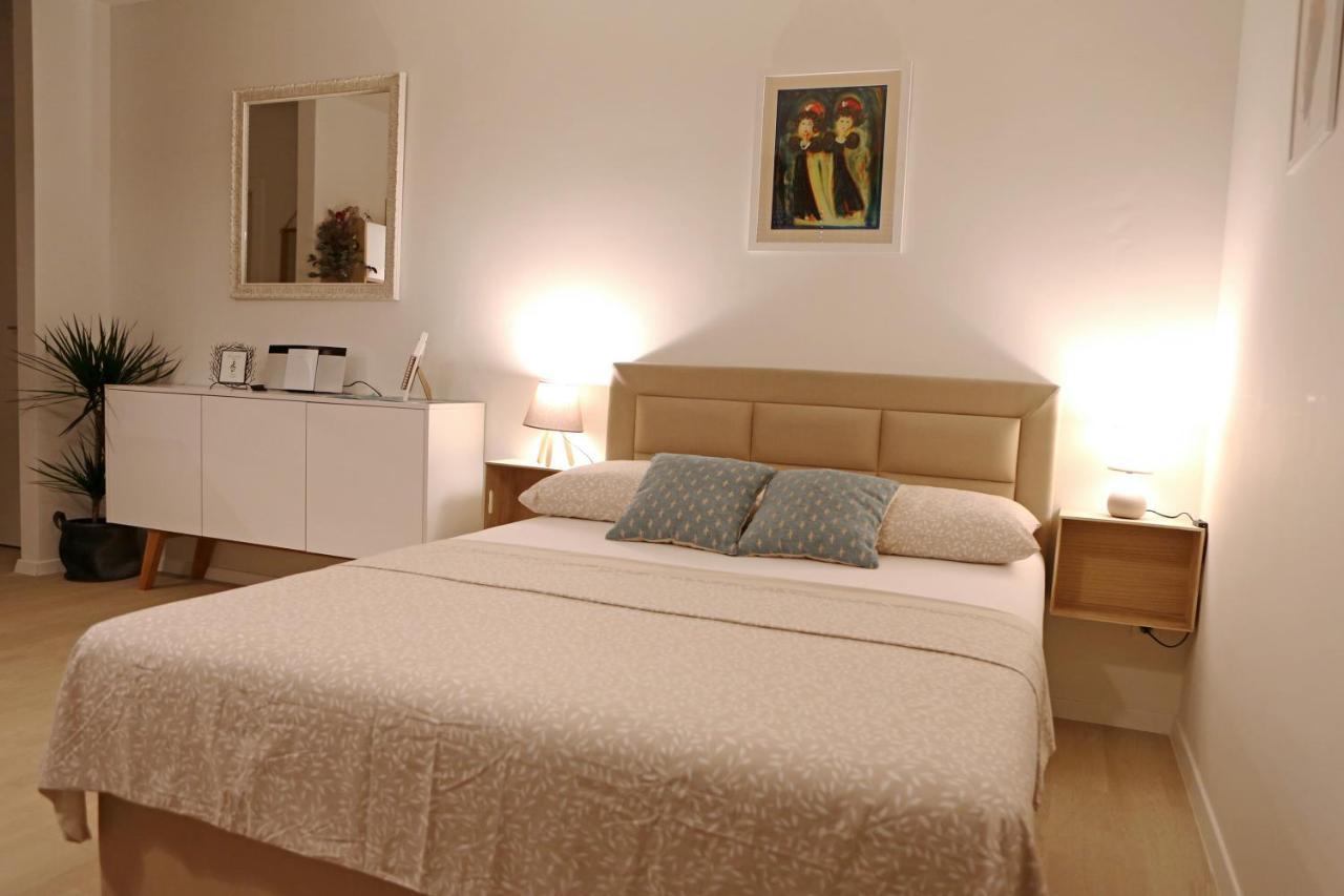 Studio Apartment Camino With Parking Zadar Bagian luar foto